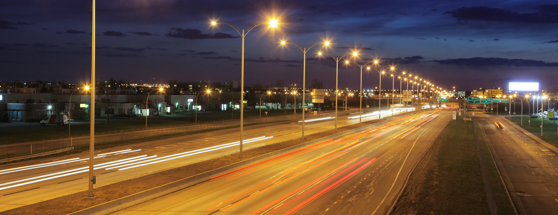 Street Lighting By Features