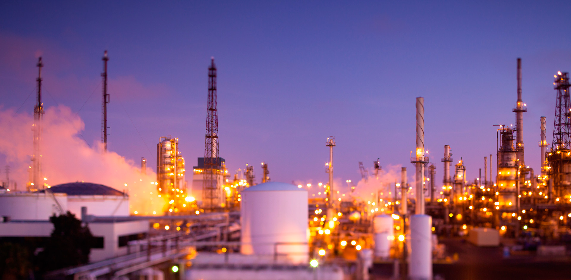 Excellent Cost-effective Lighting Performance for Oil Refinery Plant